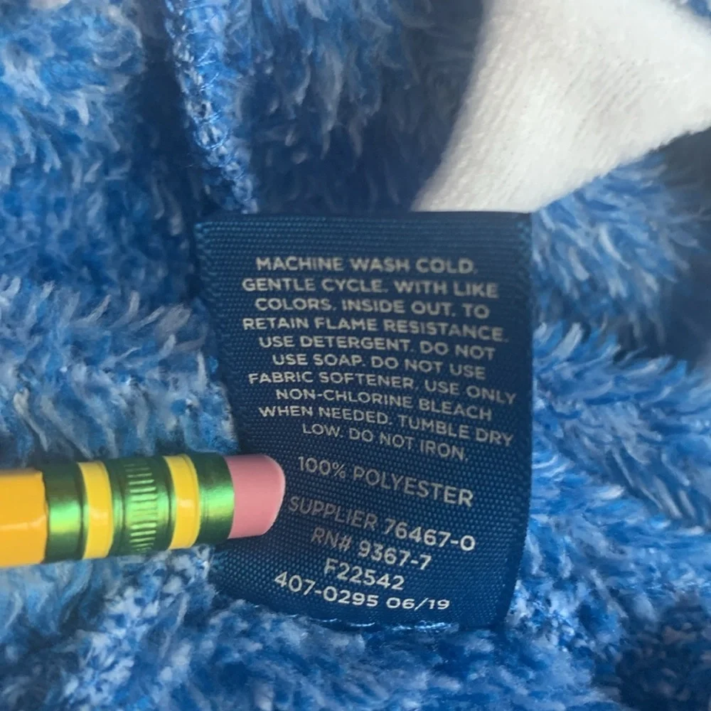 Arizona Jean Co. blue kid’s shark robe size large 14 - 16 unisex ocean beach 🦈